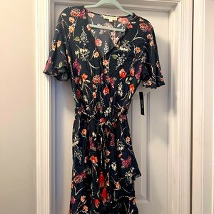 Lovestitch NWT green floral ruffle dress size L